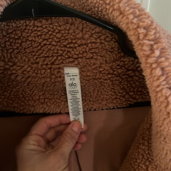 Purchase from carbon 38 never worn sitting in the sitting in the closet nwot - Picture 2 of 4